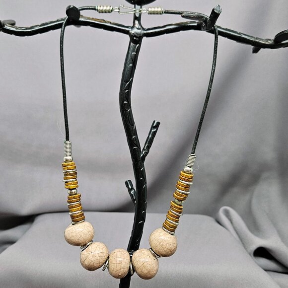 Necklace, Tan Crackle Ceramic Beads, Spacers, Leather Cord, Vintage (80s) - 16" - Picture 8 of 8